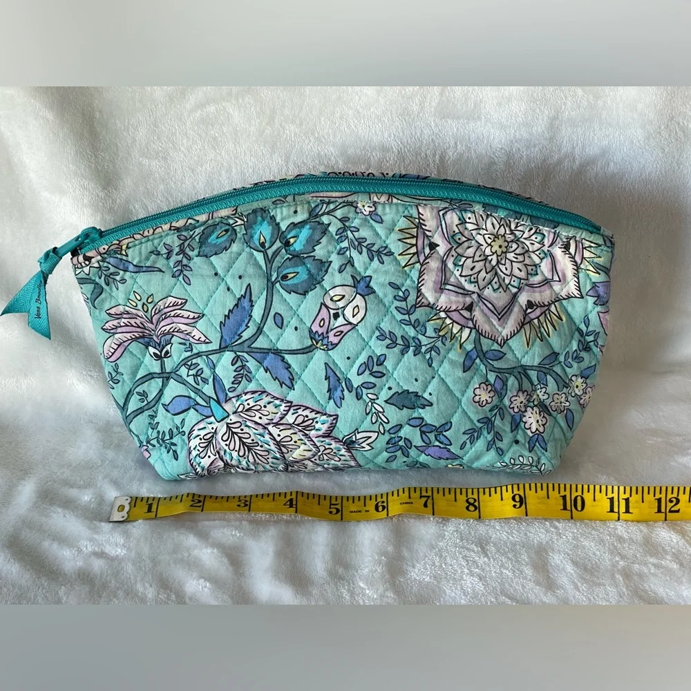 Vera Bradley Quilted Cosmetic Bag Peacock Garden shower bag blue